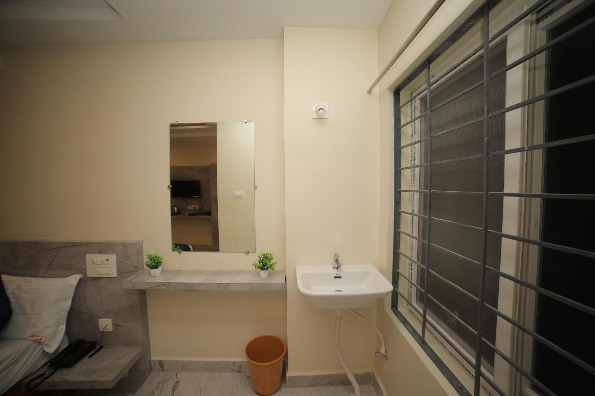 Sri Ganesh Residency Hotel Tirupati Exterior foto